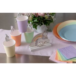 Enhj�rning tr�figur 