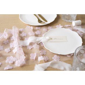 Bordlber i lyserd med stofblomster