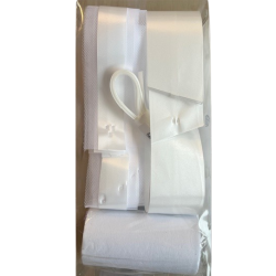 Bil dekorations�t med tyl og sl�jfer Hvid