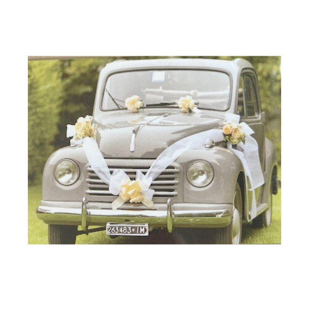 Bil dekorations�t med tyl og sl�jfer Cremefarvet