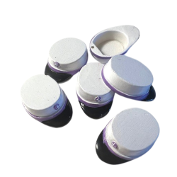 Studenterhuer i resin med lilla bnd 