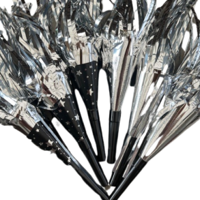 Nytrs tudehorn i slv-sort med slvstjerner