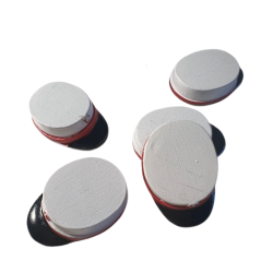 Studenterhuer i resin med vinrdt bnd 