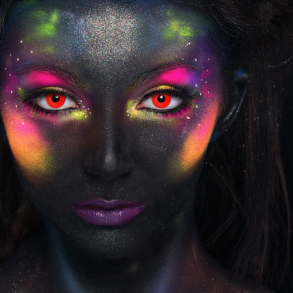 Linsen UV -RED IN YOUR EYES